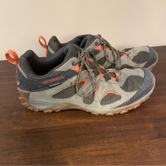 Merrell Moab Shoes - Picture 2 of 5